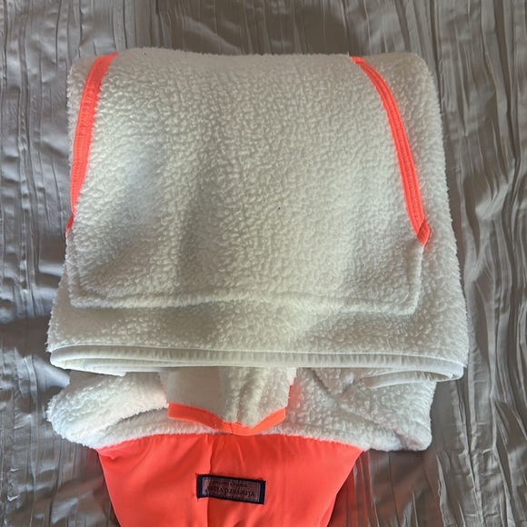 Vineyard Vines 3/4 zip fleece - Picture 2 of 4